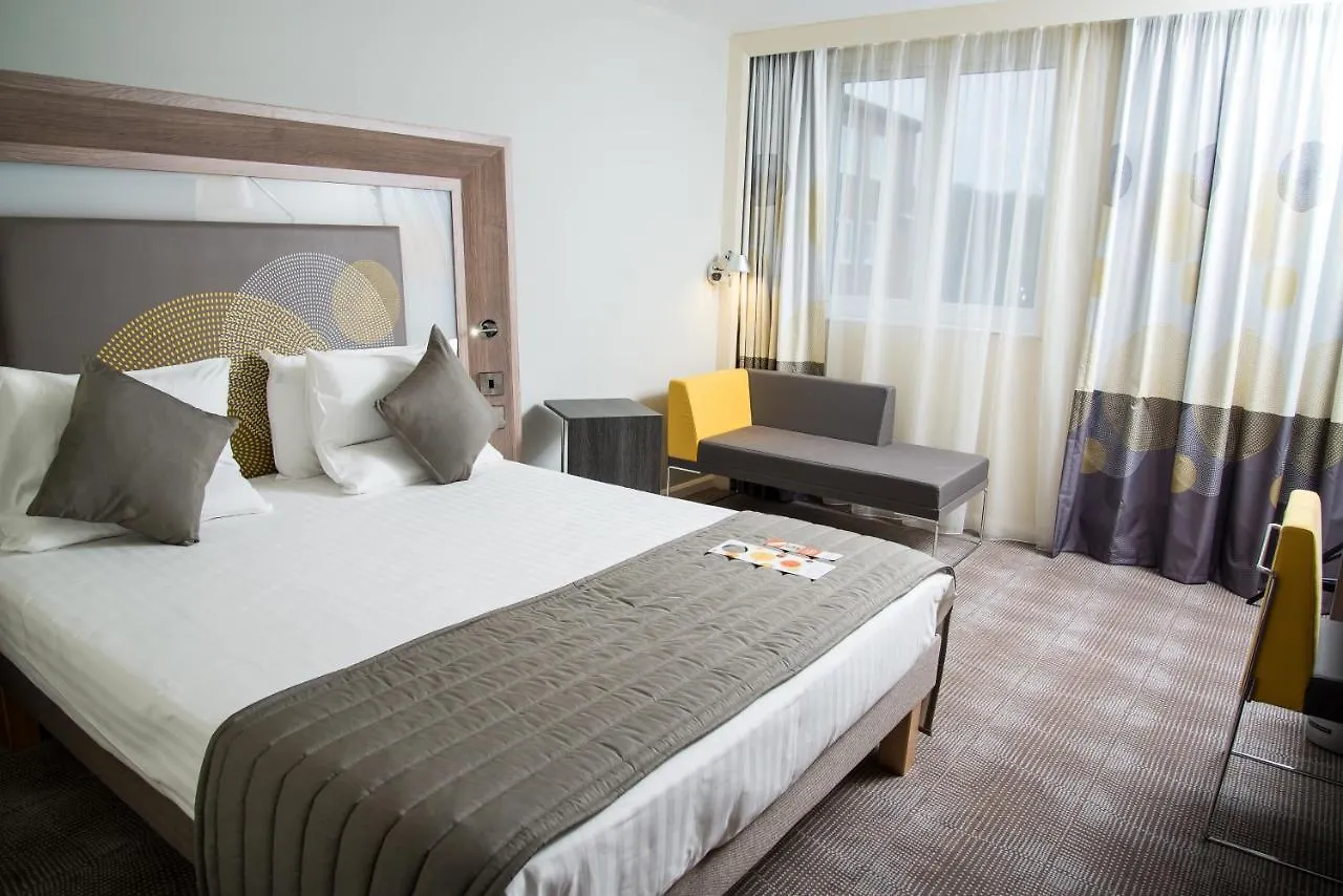 Novotel Newcastle Airport 4*, Newcastle upon Tyne
